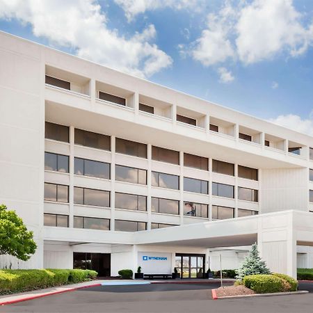 מלון Wyndham Indianapolis Airport מראה חיצוני תמונה