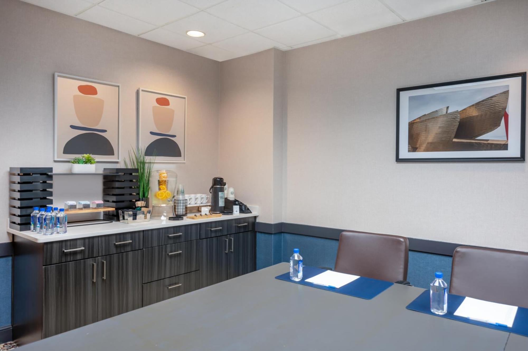 מלון Wyndham Indianapolis Airport מראה חיצוני תמונה