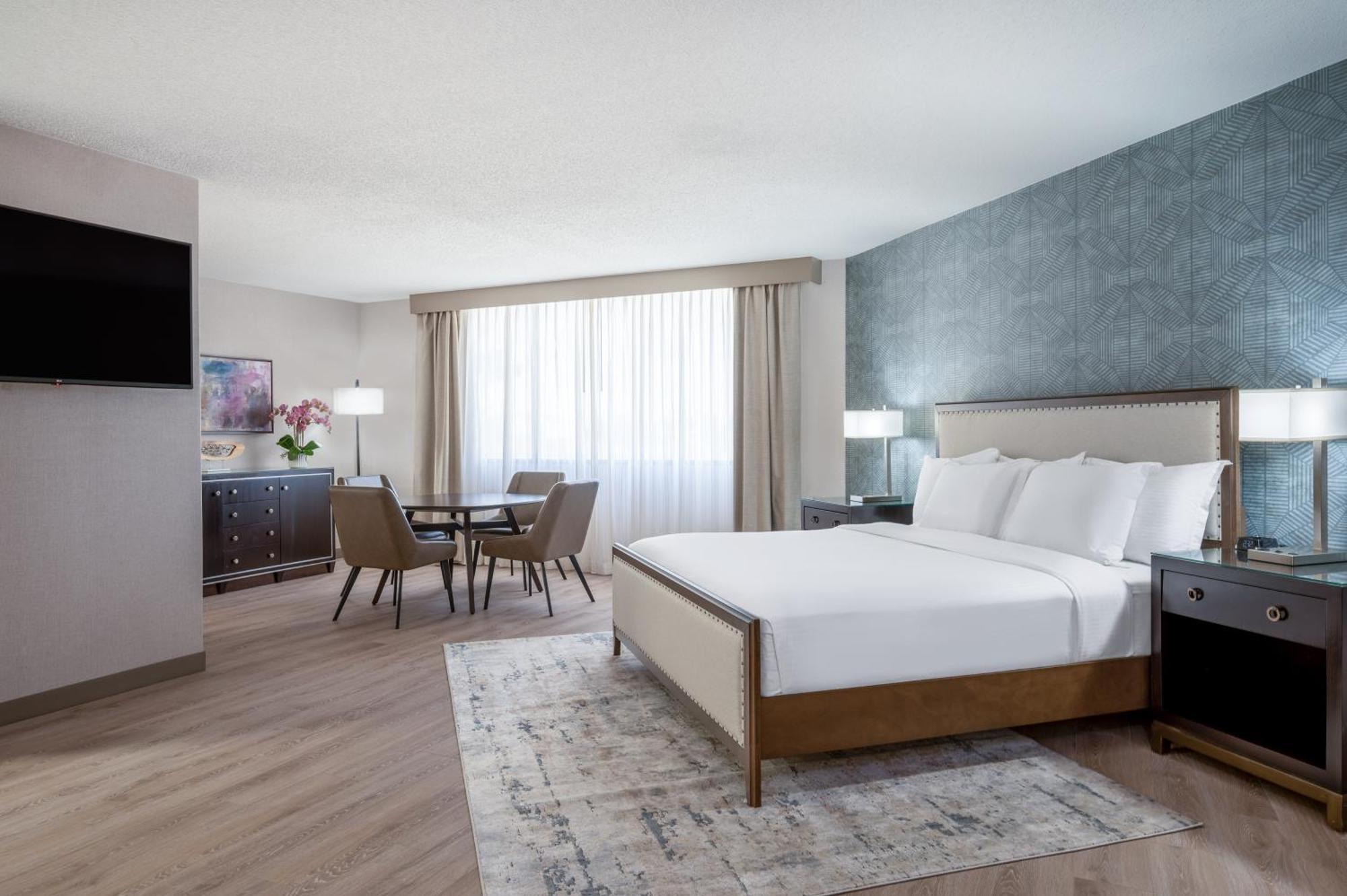 מלון Wyndham Indianapolis Airport מראה חיצוני תמונה