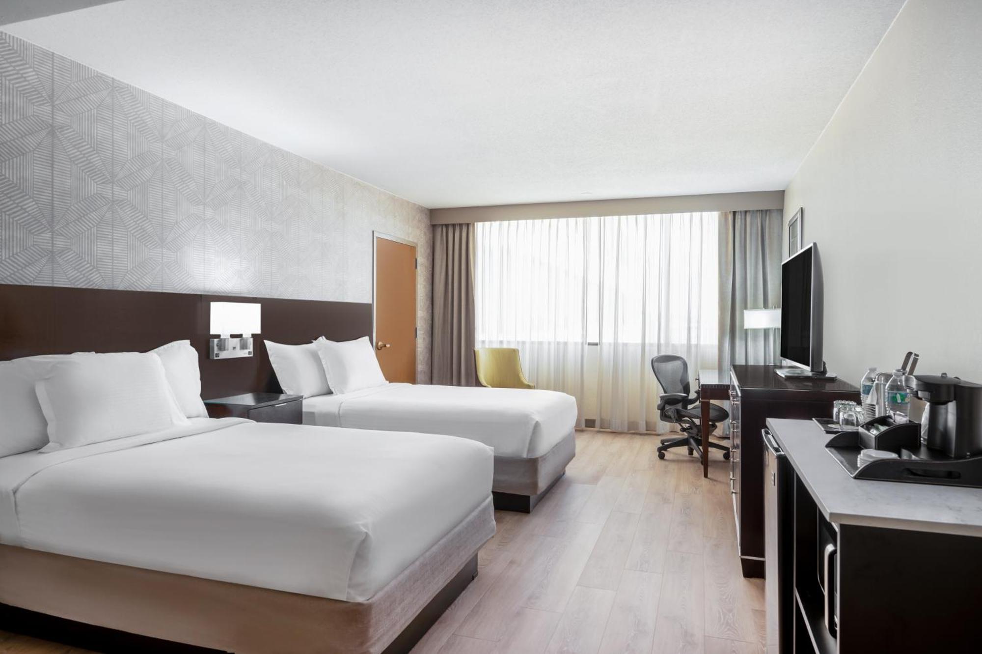 מלון Wyndham Indianapolis Airport מראה חיצוני תמונה