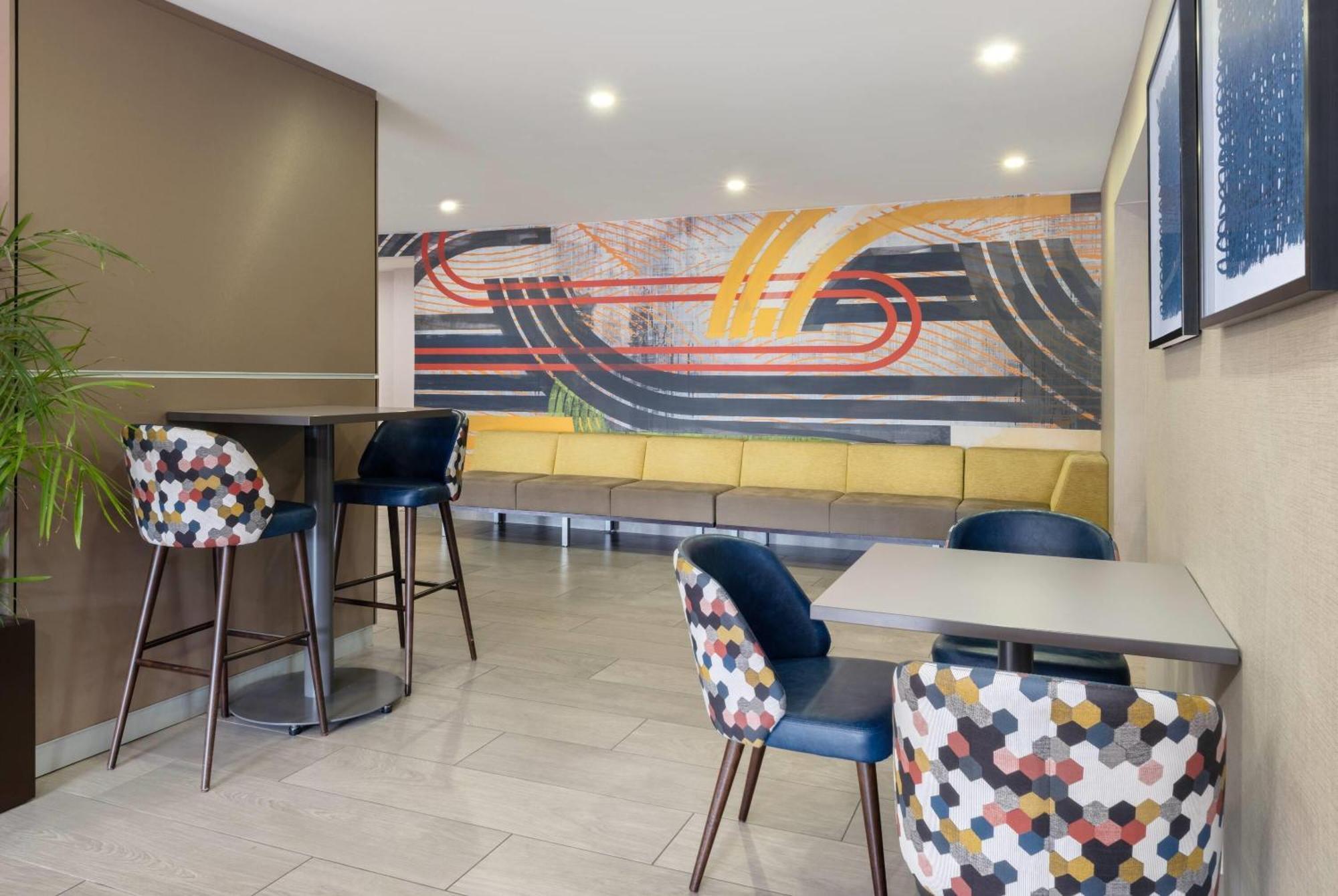 מלון Wyndham Indianapolis Airport מראה חיצוני תמונה